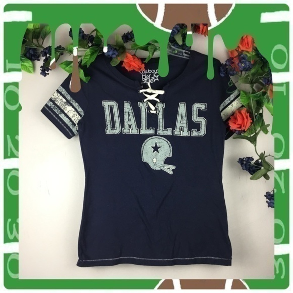 COWBOYS HER STYLE Dallas Cowboys Graphic Tee T-Shirt Size Small